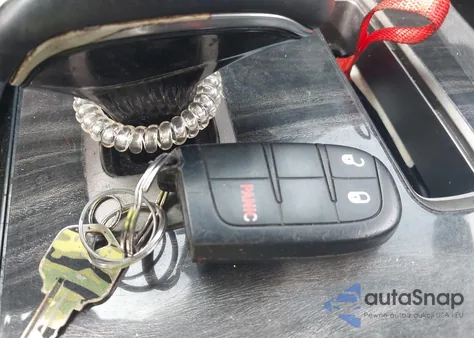 2013 Chrysler 300C John Varvatos Limited Edition z USA, uszkodzony, nr VIN 2C3CCADG2DH739054